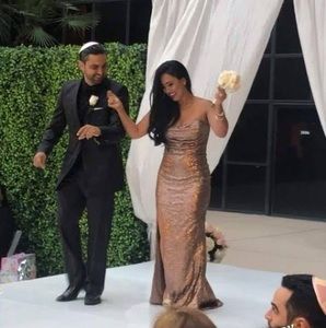 Meet your Posher, Azadeh